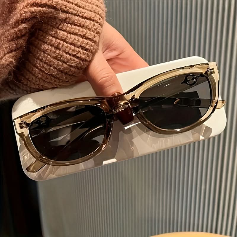 Chic Women's Anti-Glare Fashion Glasses, Durable