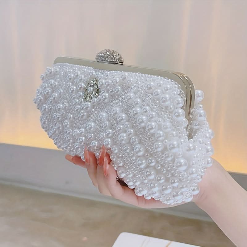 White Pearl Diamond Shell Clutch – Chain Strap