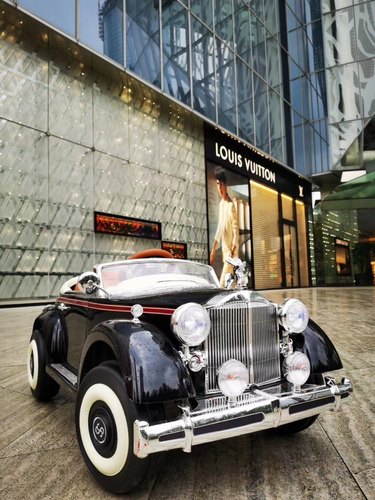 Classic Rolls Royce Vintage Metallic Battery Operated with Remote Control Ride On Car